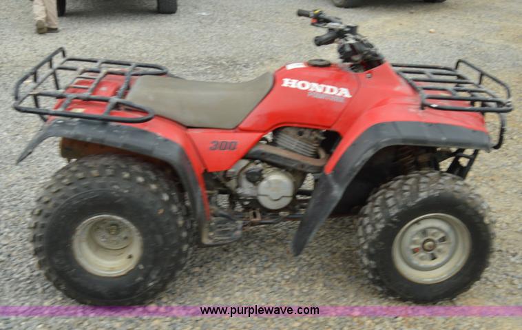 image for item H2765 1996 Honda Four Trax 300 ATV