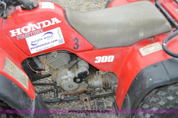 image for item H2765 1996 Honda Four Trax 300 ATV