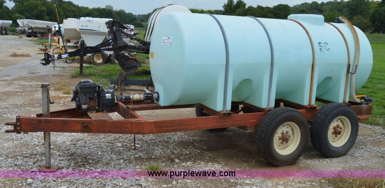 image for item H2769 P & H 1,000 gallon liquid nurse tank trailer