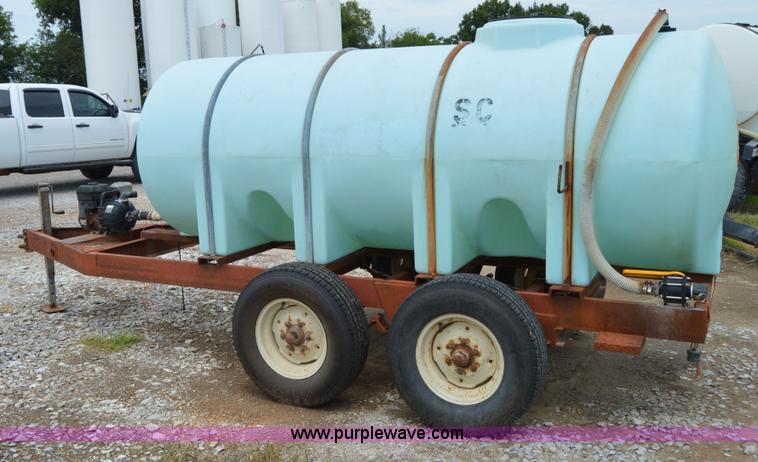 image for item H2769 P & H 1,000 gallon liquid nurse tank trailer