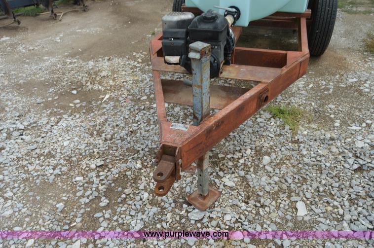 image for item H2769 P & H 1,000 gallon liquid nurse tank trailer