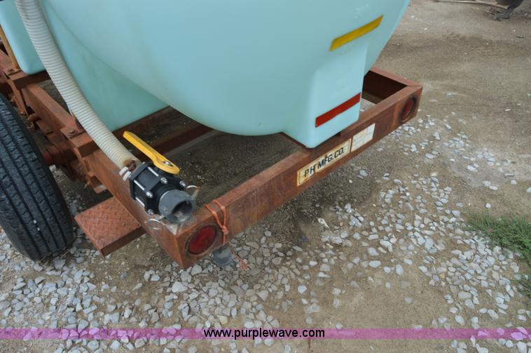 image for item H2769 P & H 1,000 gallon liquid nurse tank trailer