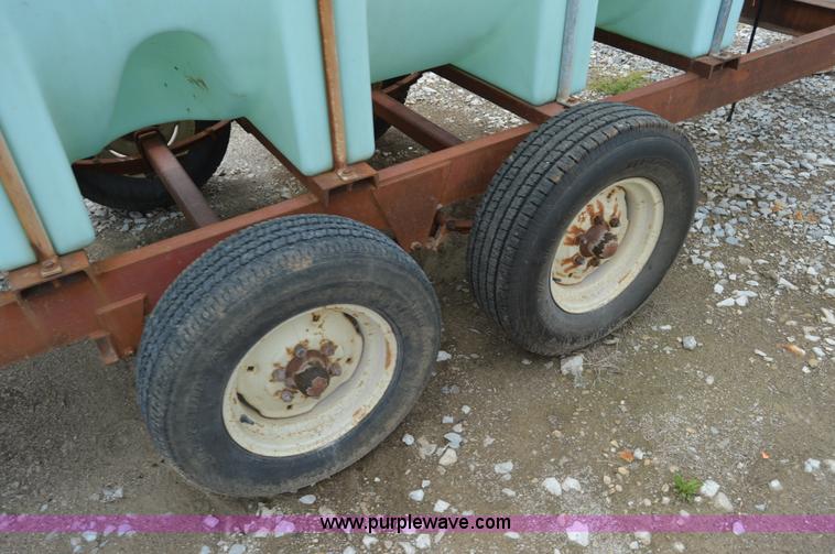 image for item H2769 P & H 1,000 gallon liquid nurse tank trailer