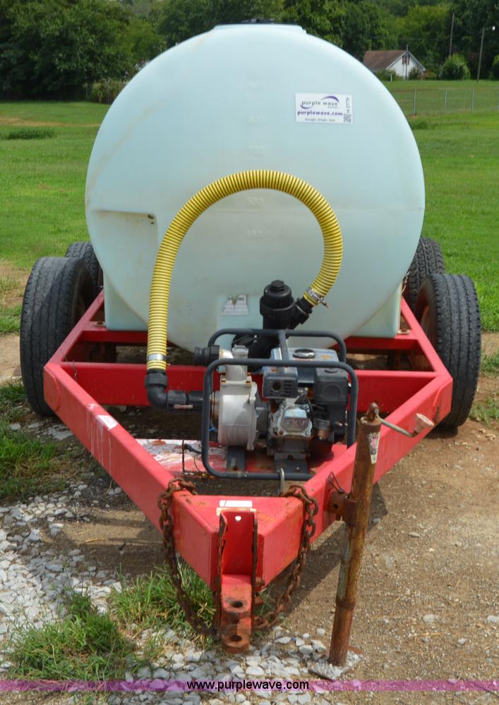 image for item H2776 B-B 1,000 gallon liquid nurse tank trailer
