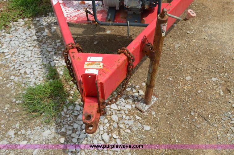 image for item H2776 B-B 1,000 gallon liquid nurse tank trailer