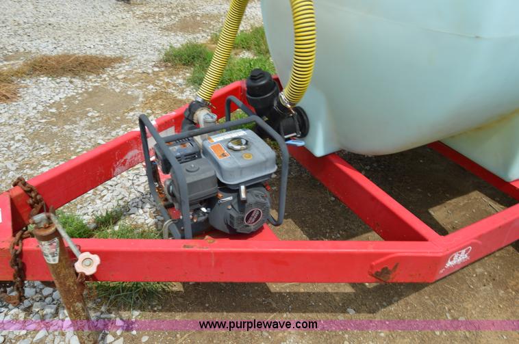 image for item H2776 B-B 1,000 gallon liquid nurse tank trailer