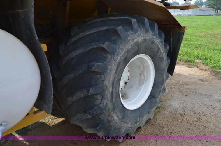 image for item H2785 1997 Ag-Chem TerraGator 1844 self-propelled applicator