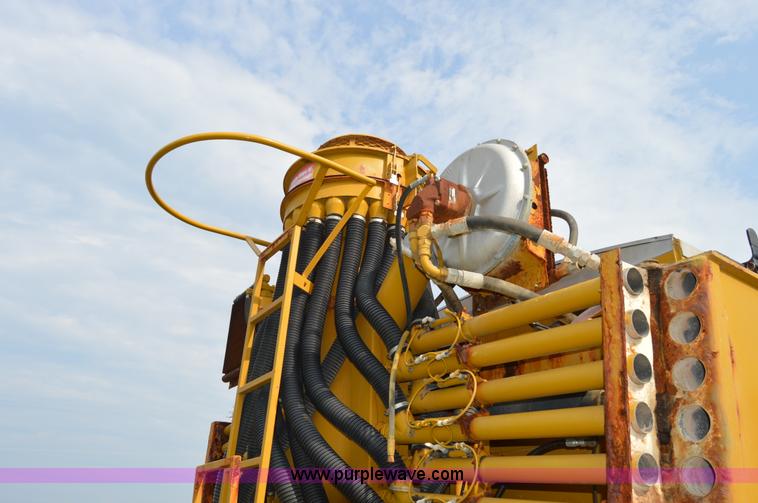 image for item H2785 1997 Ag-Chem TerraGator 1844 self-propelled applicator