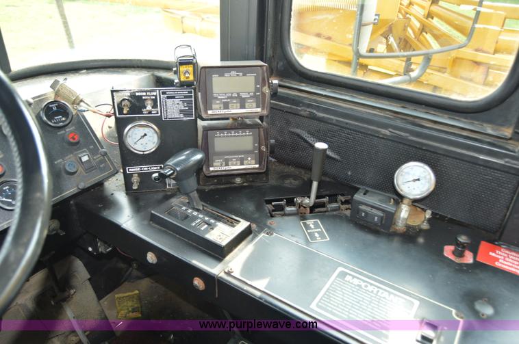 image for item H2785 1997 Ag-Chem TerraGator 1844 self-propelled applicator