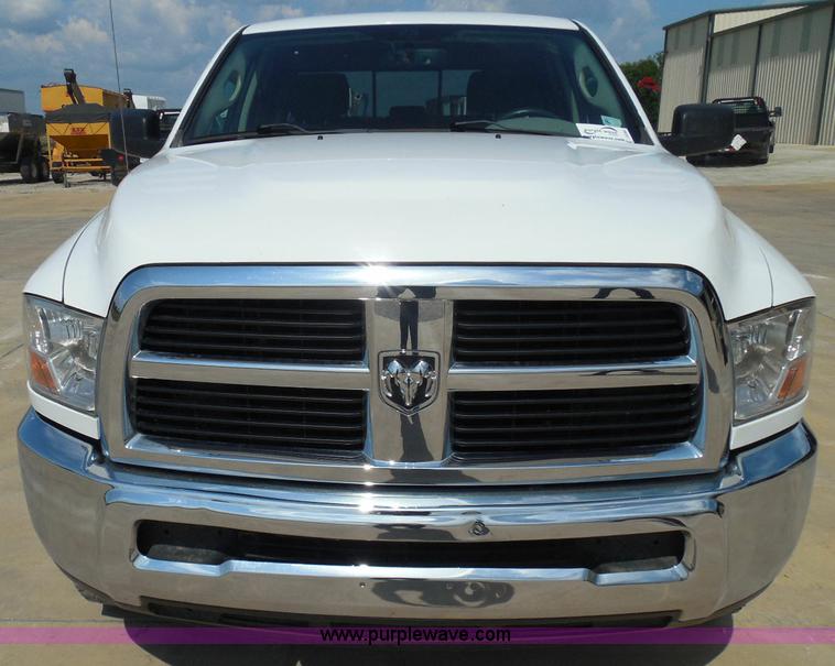 image for item I3385 2011 Dodge Ram 2500 HD Crew Cab pickup truck