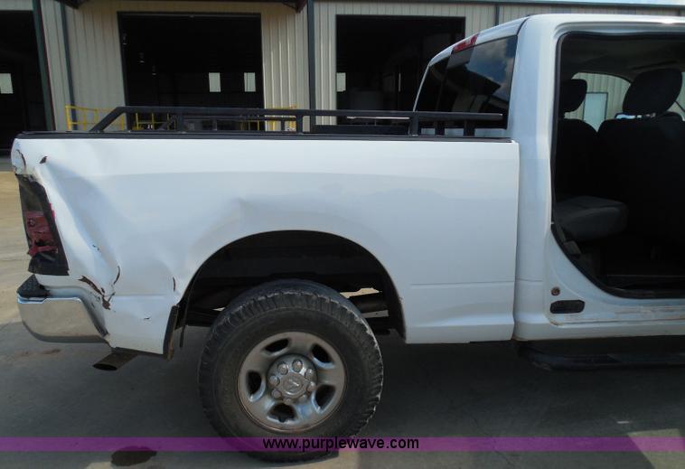 image for item I3385 2011 Dodge Ram 2500 HD Crew Cab pickup truck