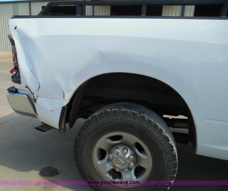 image for item I3385 2011 Dodge Ram 2500 HD Crew Cab pickup truck