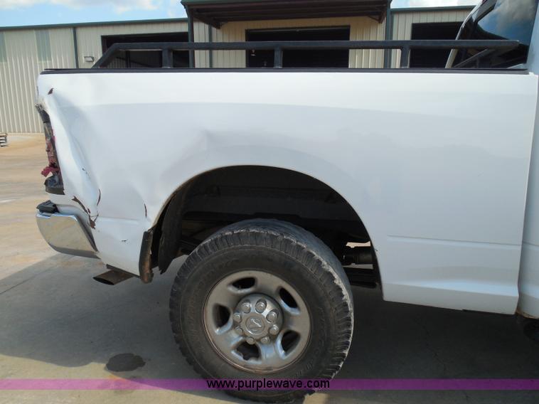 image for item I3385 2011 Dodge Ram 2500 HD Crew Cab pickup truck