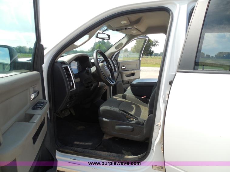 image for item I3385 2011 Dodge Ram 2500 HD Crew Cab pickup truck