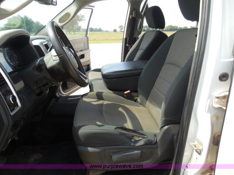 image for item I3385 2011 Dodge Ram 2500 HD Crew Cab pickup truck