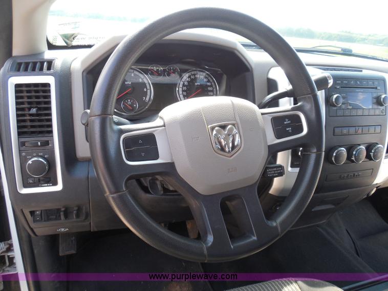 image for item I3385 2011 Dodge Ram 2500 HD Crew Cab pickup truck