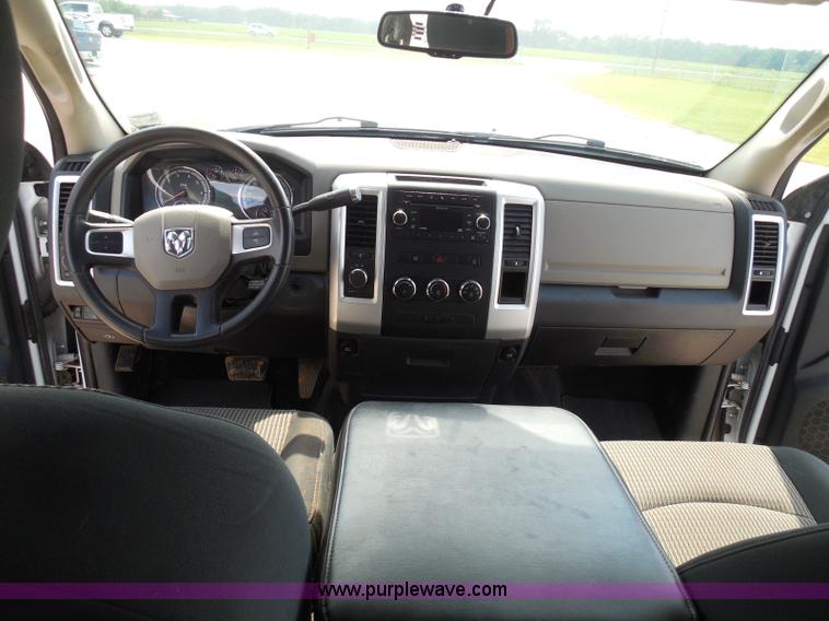 image for item I3385 2011 Dodge Ram 2500 HD Crew Cab pickup truck