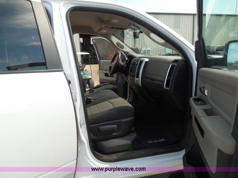 image for item I3385 2011 Dodge Ram 2500 HD Crew Cab pickup truck