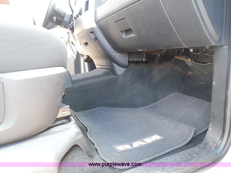 image for item I3385 2011 Dodge Ram 2500 HD Crew Cab pickup truck