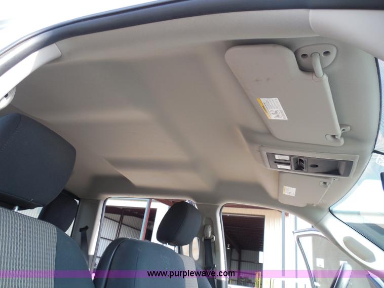 image for item I3385 2011 Dodge Ram 2500 HD Crew Cab pickup truck