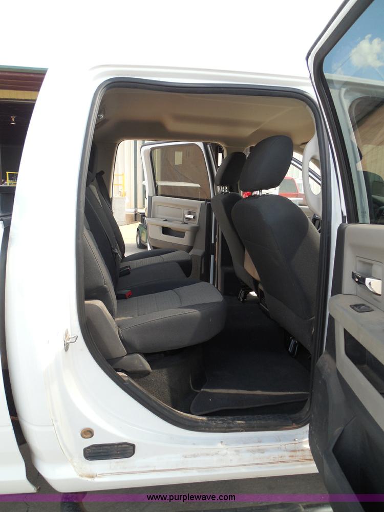 image for item I3385 2011 Dodge Ram 2500 HD Crew Cab pickup truck