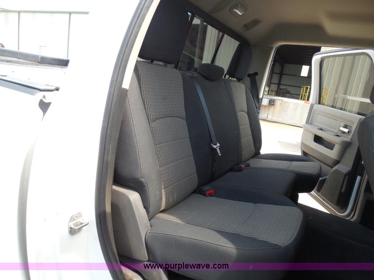 image for item I3385 2011 Dodge Ram 2500 HD Crew Cab pickup truck