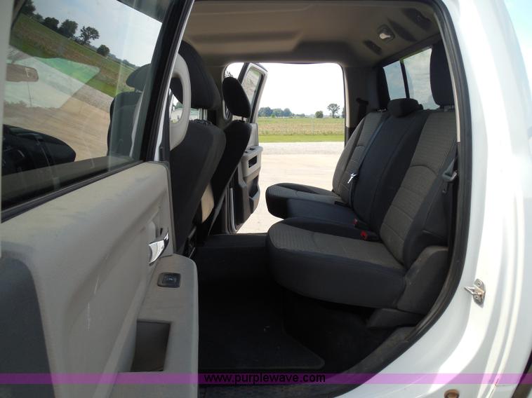 image for item I3385 2011 Dodge Ram 2500 HD Crew Cab pickup truck