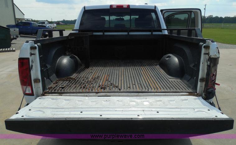image for item I3385 2011 Dodge Ram 2500 HD Crew Cab pickup truck