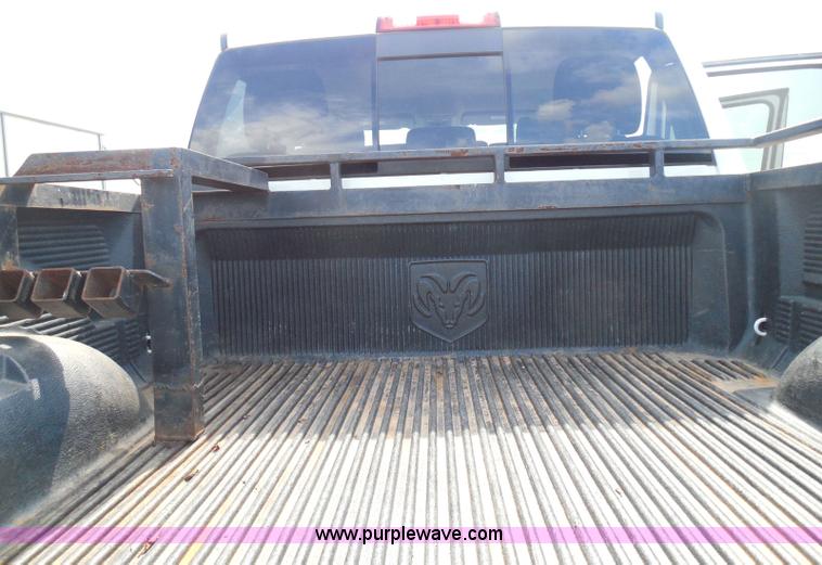 image for item I3385 2011 Dodge Ram 2500 HD Crew Cab pickup truck