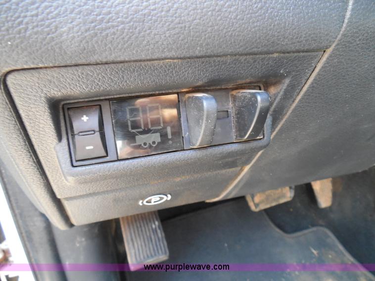 image for item I3385 2011 Dodge Ram 2500 HD Crew Cab pickup truck