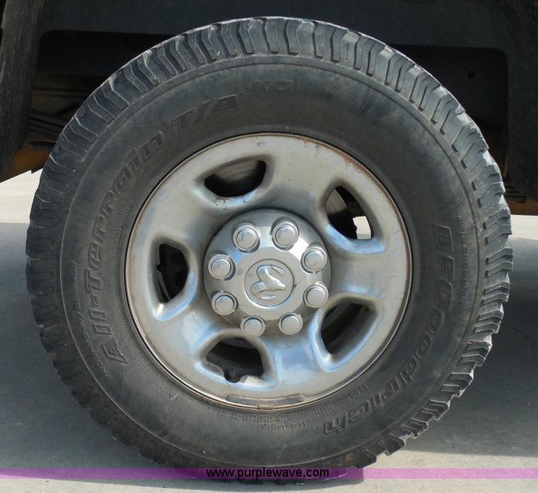 image for item I3385 2011 Dodge Ram 2500 HD Crew Cab pickup truck