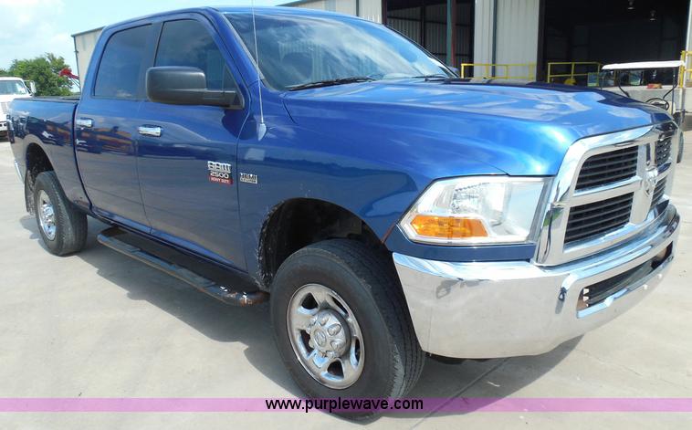 image for item I3386 2010 Dodge Ram 2500 HD SLT Crew Cab pickup truck