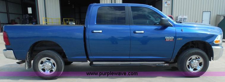 image for item I3386 2010 Dodge Ram 2500 HD SLT Crew Cab pickup truck