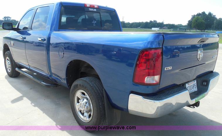 image for item I3386 2010 Dodge Ram 2500 HD SLT Crew Cab pickup truck