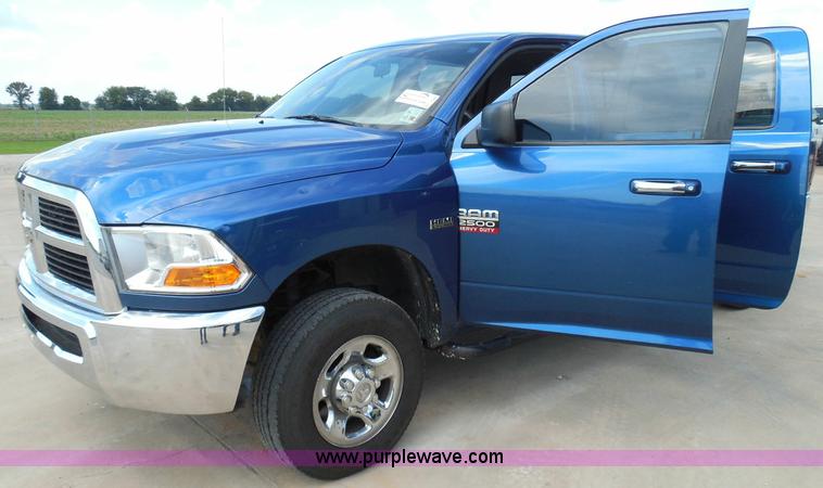 image for item I3386 2010 Dodge Ram 2500 HD SLT Crew Cab pickup truck