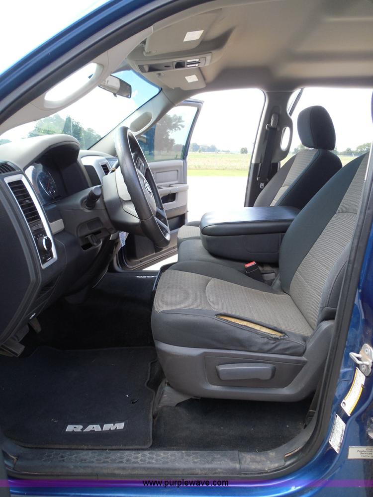 image for item I3386 2010 Dodge Ram 2500 HD SLT Crew Cab pickup truck