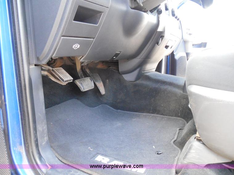 image for item I3386 2010 Dodge Ram 2500 HD SLT Crew Cab pickup truck