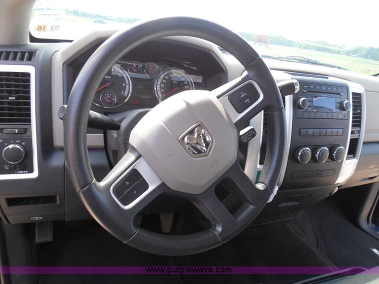 image for item I3386 2010 Dodge Ram 2500 HD SLT Crew Cab pickup truck