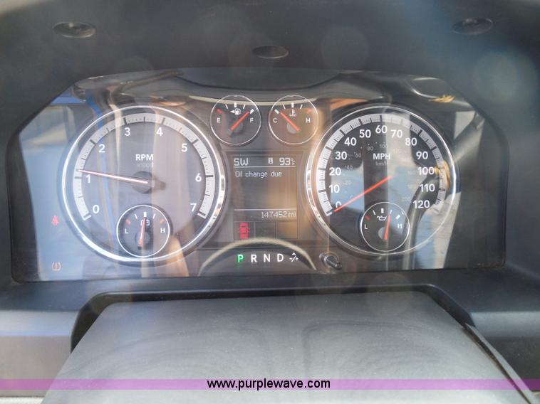 image for item I3386 2010 Dodge Ram 2500 HD SLT Crew Cab pickup truck