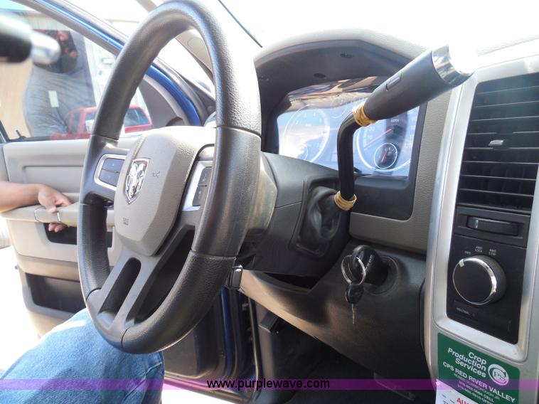 image for item I3386 2010 Dodge Ram 2500 HD SLT Crew Cab pickup truck