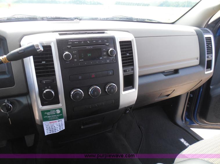 image for item I3386 2010 Dodge Ram 2500 HD SLT Crew Cab pickup truck