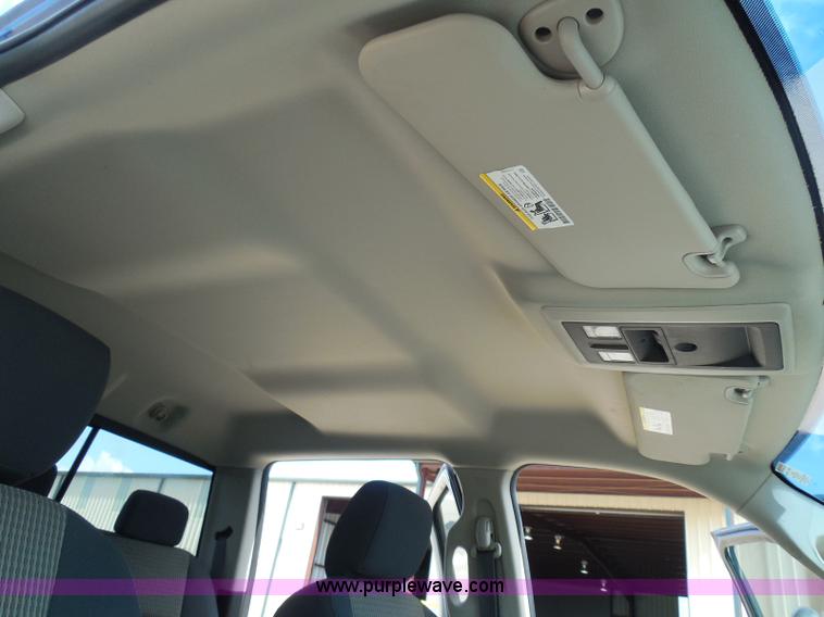 image for item I3386 2010 Dodge Ram 2500 HD SLT Crew Cab pickup truck