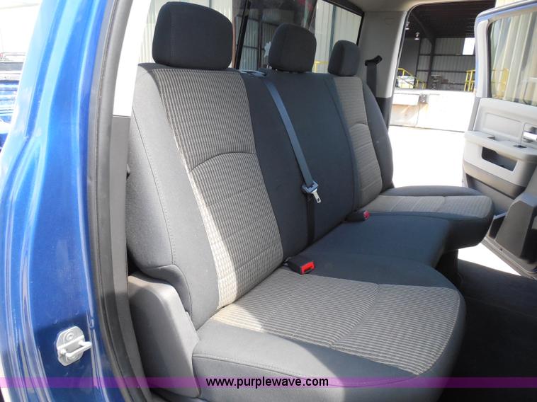 image for item I3386 2010 Dodge Ram 2500 HD SLT Crew Cab pickup truck