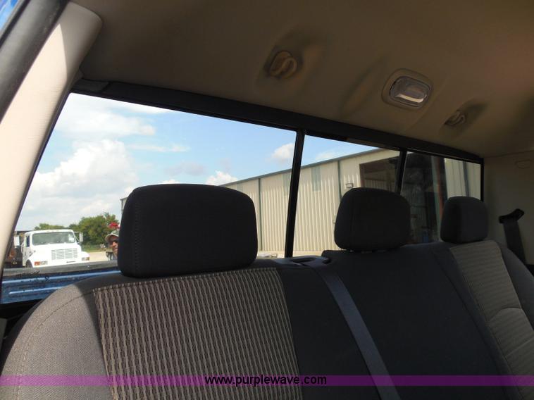 image for item I3386 2010 Dodge Ram 2500 HD SLT Crew Cab pickup truck