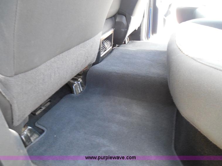 image for item I3386 2010 Dodge Ram 2500 HD SLT Crew Cab pickup truck