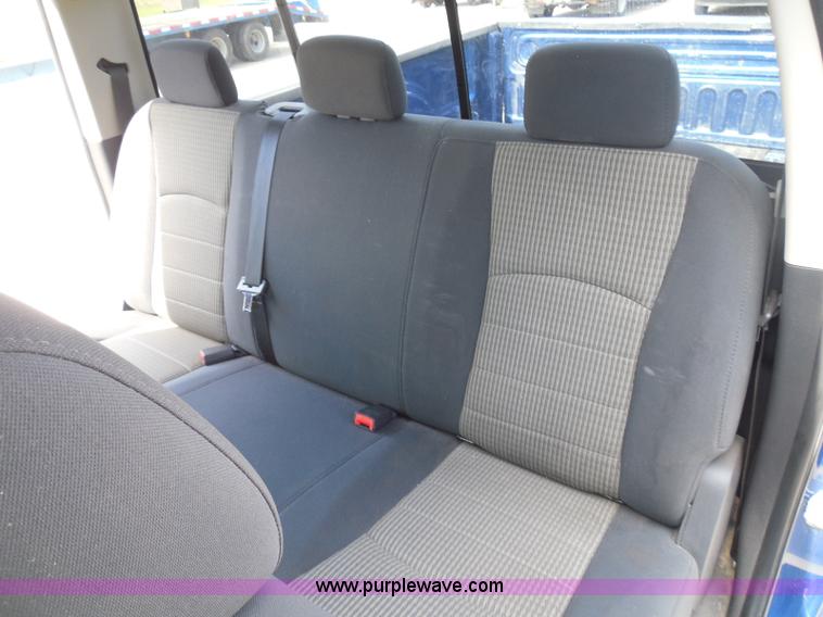 image for item I3386 2010 Dodge Ram 2500 HD SLT Crew Cab pickup truck