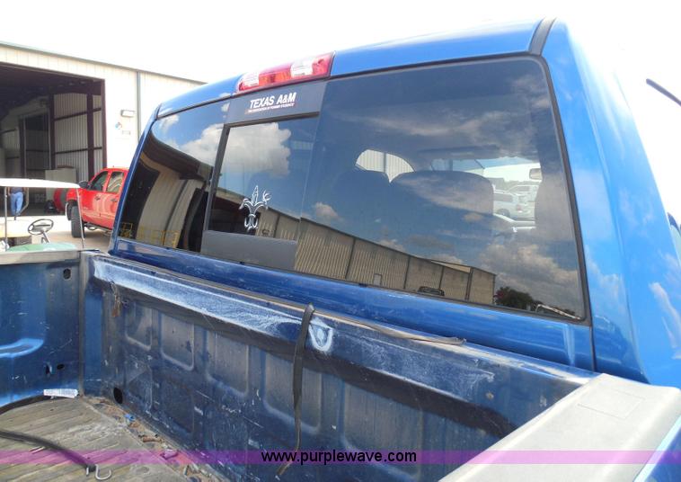 image for item I3386 2010 Dodge Ram 2500 HD SLT Crew Cab pickup truck