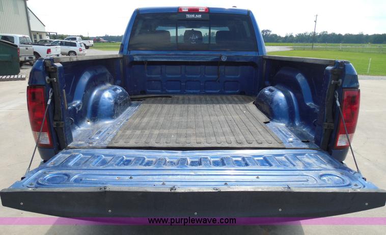 image for item I3386 2010 Dodge Ram 2500 HD SLT Crew Cab pickup truck