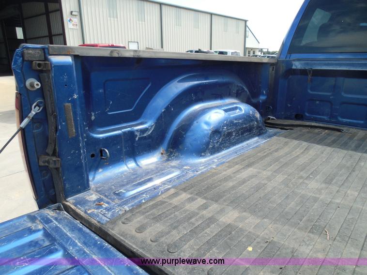 image for item I3386 2010 Dodge Ram 2500 HD SLT Crew Cab pickup truck