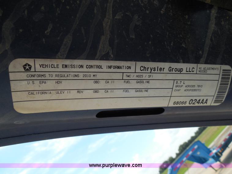 image for item I3386 2010 Dodge Ram 2500 HD SLT Crew Cab pickup truck